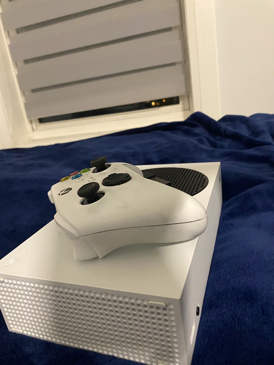 Xbox Series S console with wireless controller - photo 4