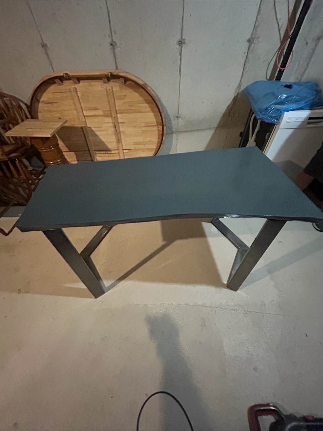 Custom made Live Edge Metal Leg Desk