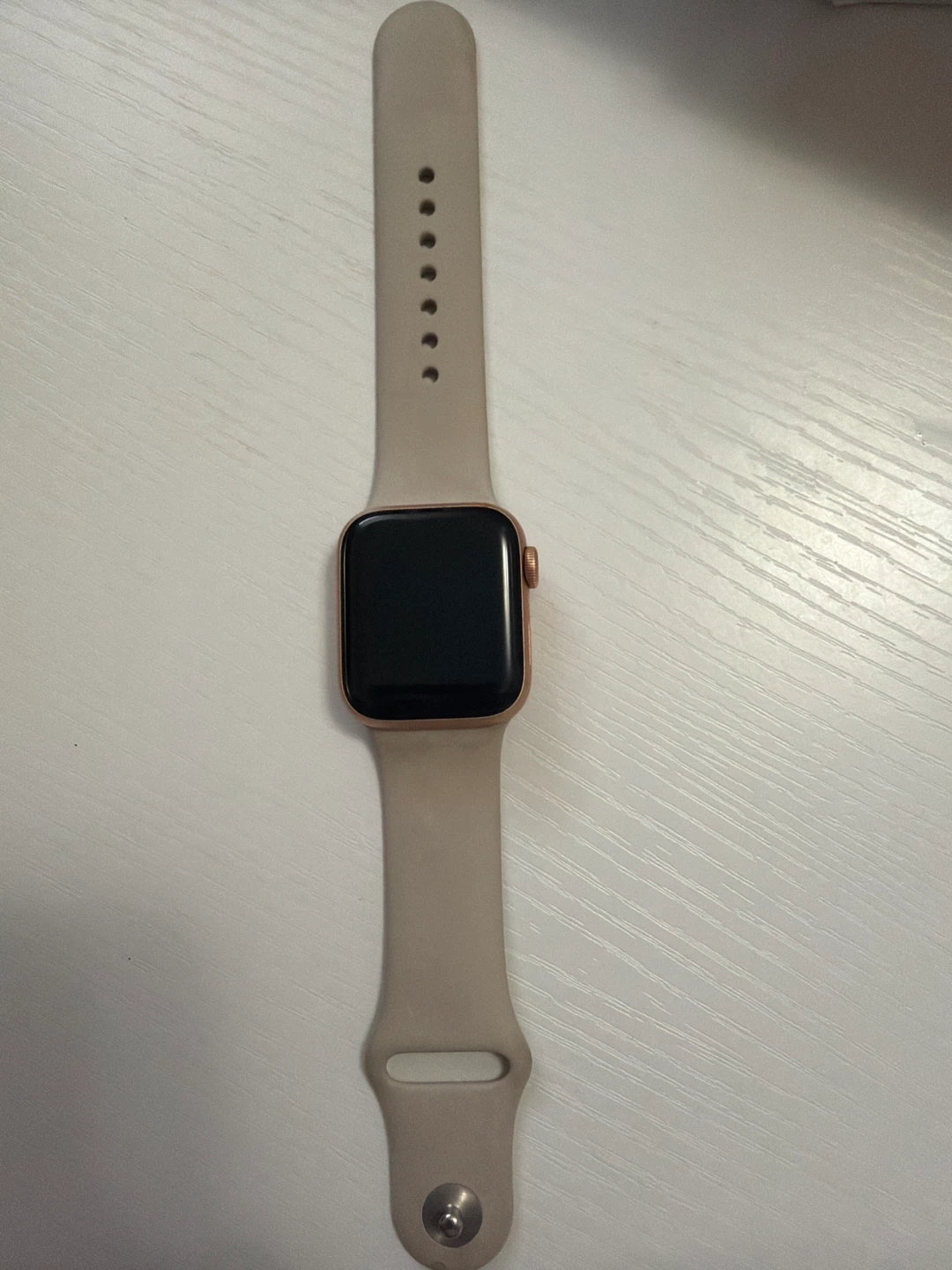 Apple Watch Gold Aluminum with Beige Sport Band