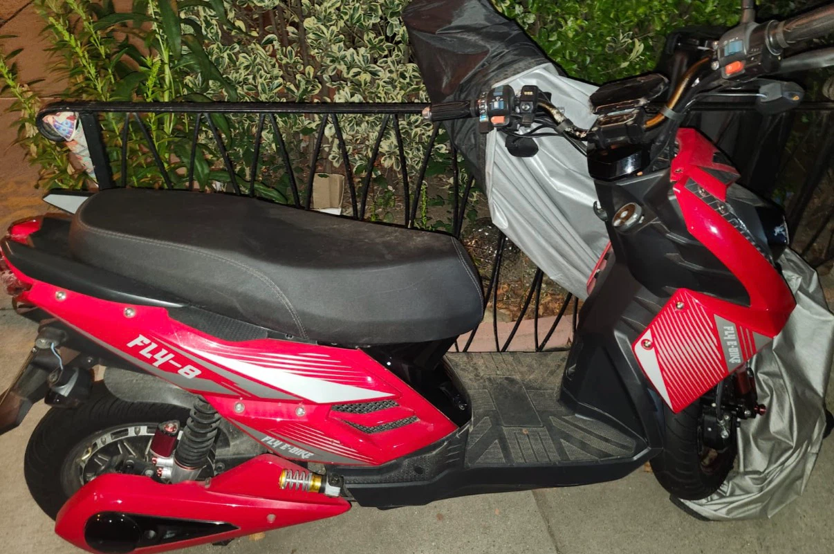 Fly-8 Electric Scooter Red