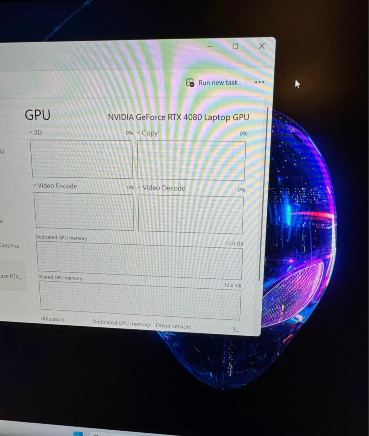 Alienware m18 R1 | RTX 4080 | 32GB RAM - photo 4