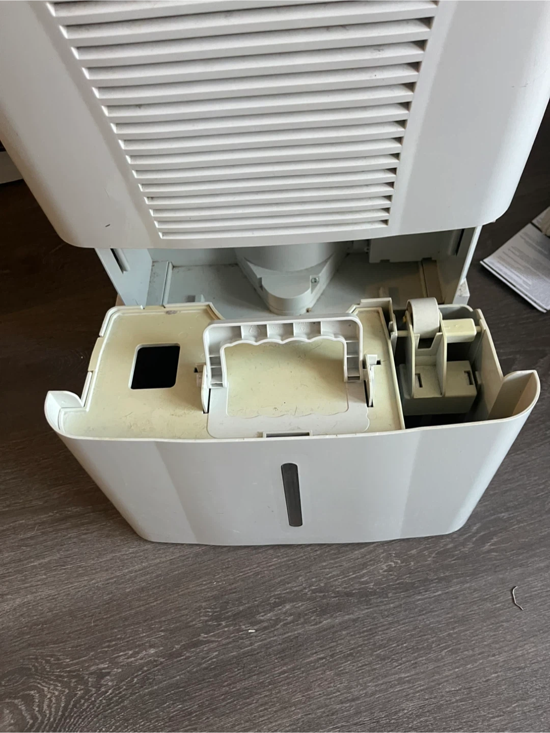 GE Dehumidifier White - photo 4