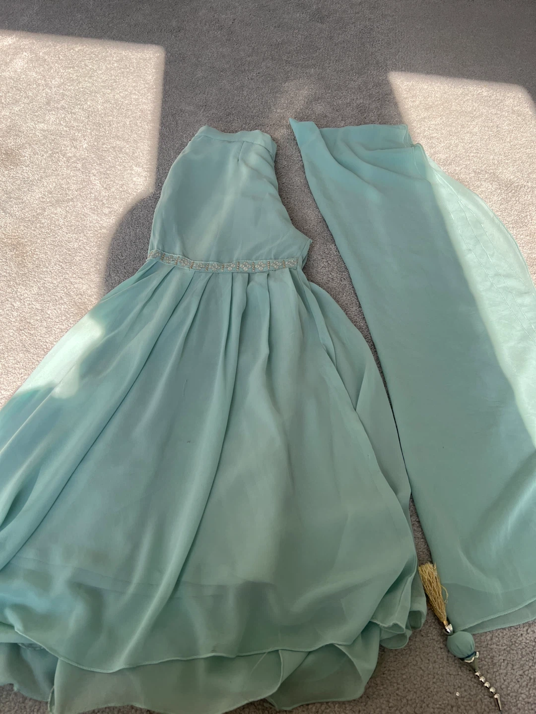 Light Green Sequined Chiffon Dress Set - photo 2