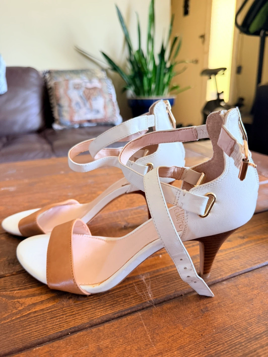 Vince Camuto White and Tan Heeled Sandals - photo 3