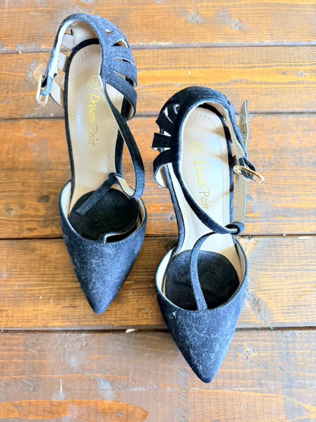 Dream Pairs black suede heels - photo 2