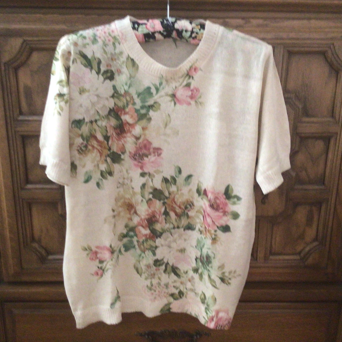 Short sleeve floral knit sweaters