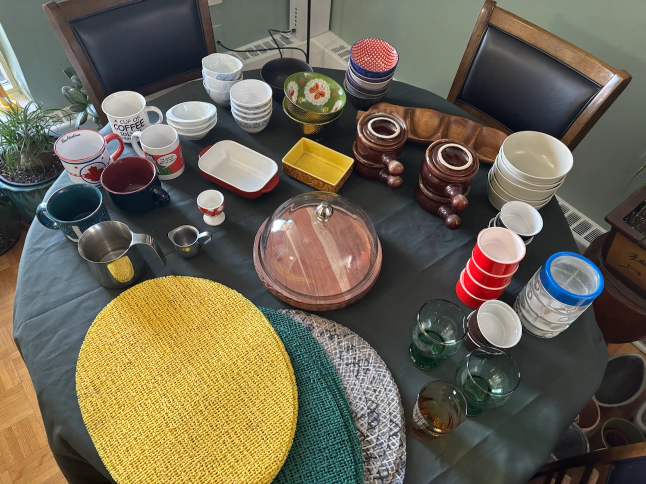 Assorted Kitchenware Collection