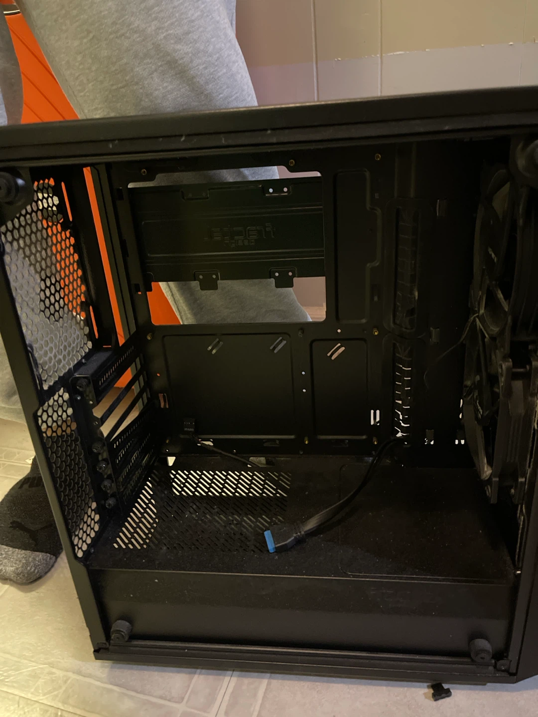 Fractal Design Mid Size PC Case - Black - photo 3