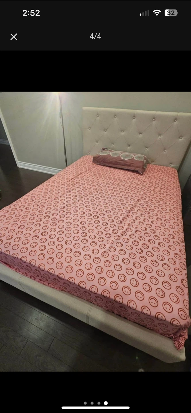 Tufted Upholstered Bed Frame - photo 3