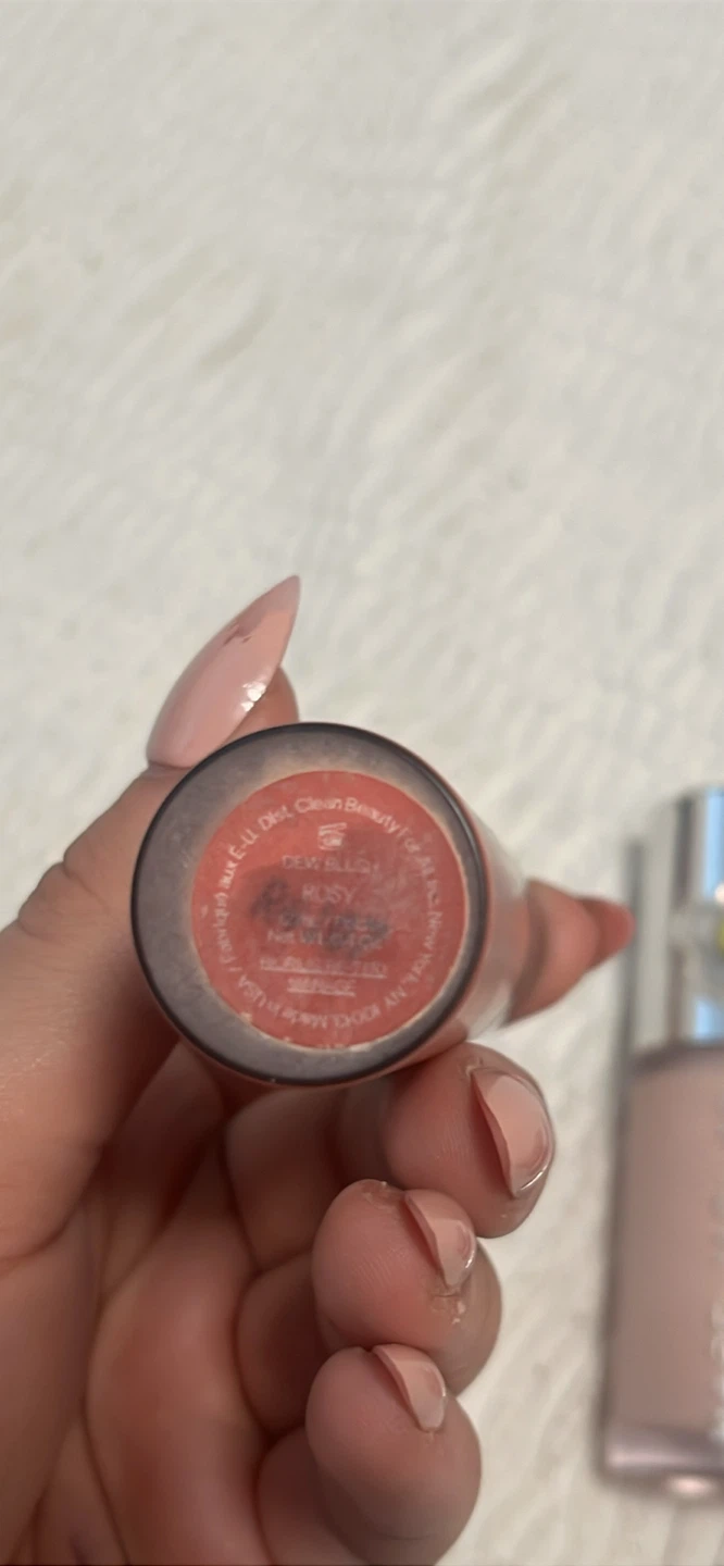 Assorted Beauty Bundle: Marc Jacobs, Saie, Elf, Quo - photo 2