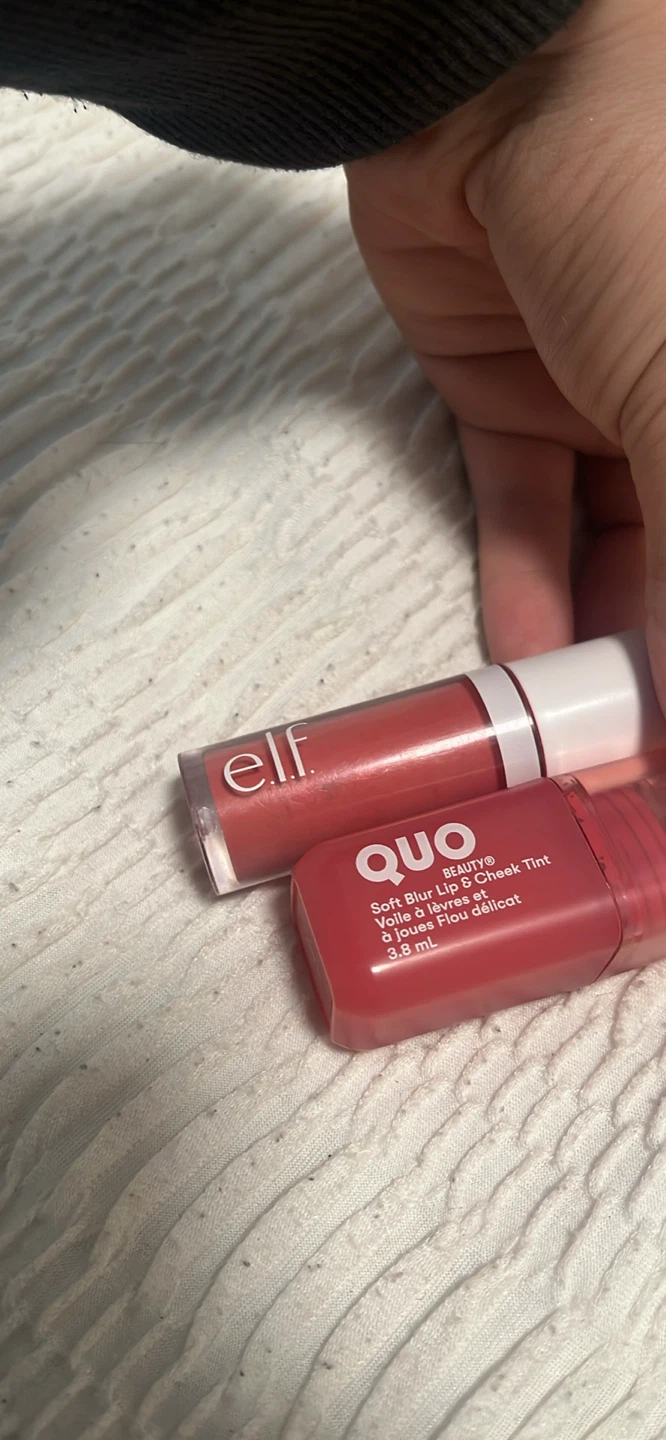 Assorted Beauty Bundle: Marc Jacobs, Saie, Elf, Quo - photo 4
