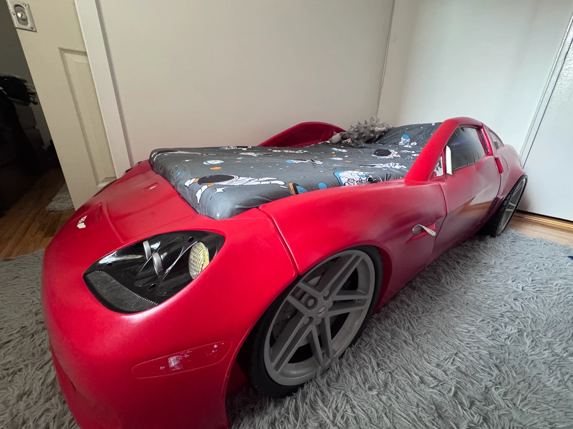 Step2 Corvette Red Race Car Bed