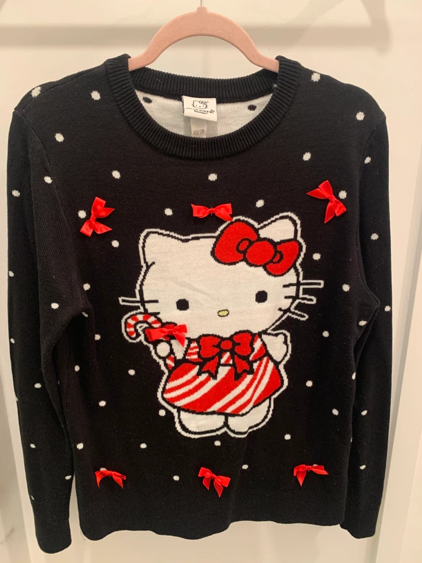 🎀 Hello Kitty Black Holiday Sweater Price Firm! 🎀