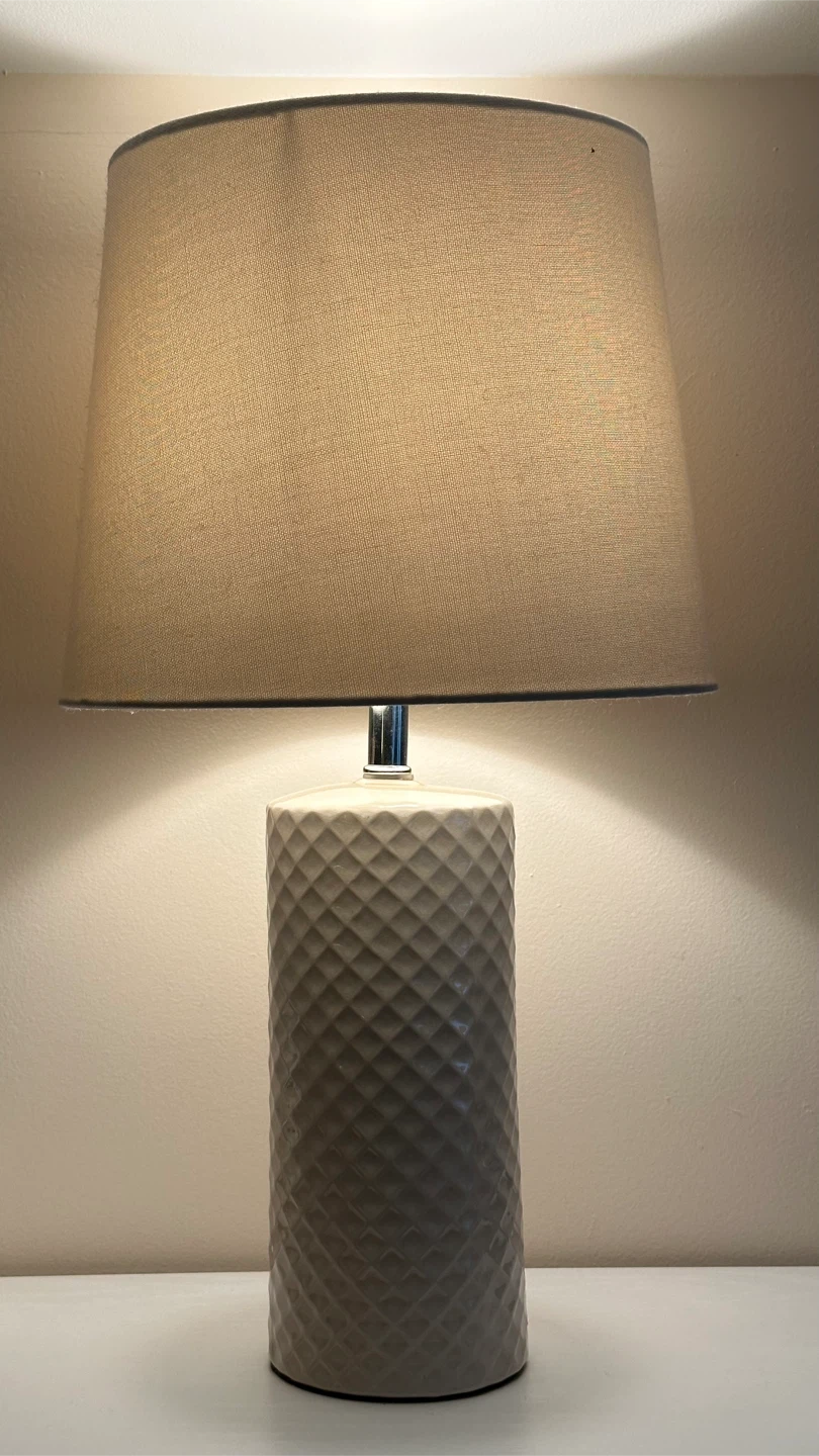 Textured Ceramic Table Lamp