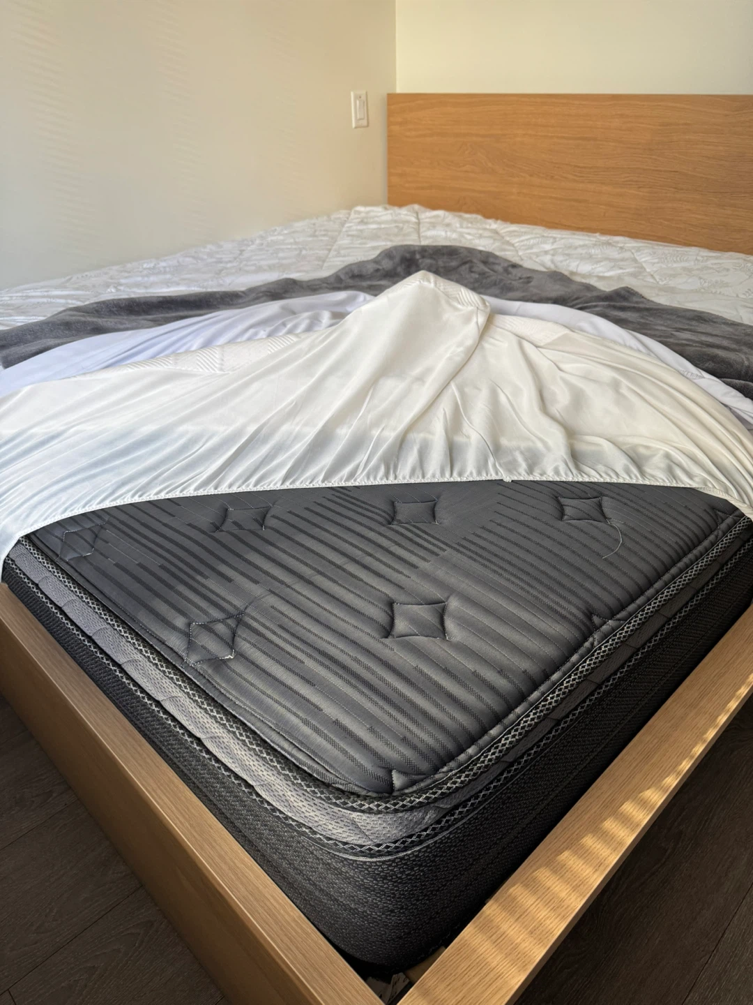 King Size Chiropractic Superior Mattress – Sleep Country - photo 3