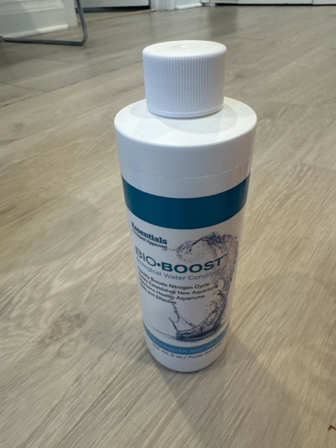 Aquarium Water Conditioner and Food Bundle - photo 4