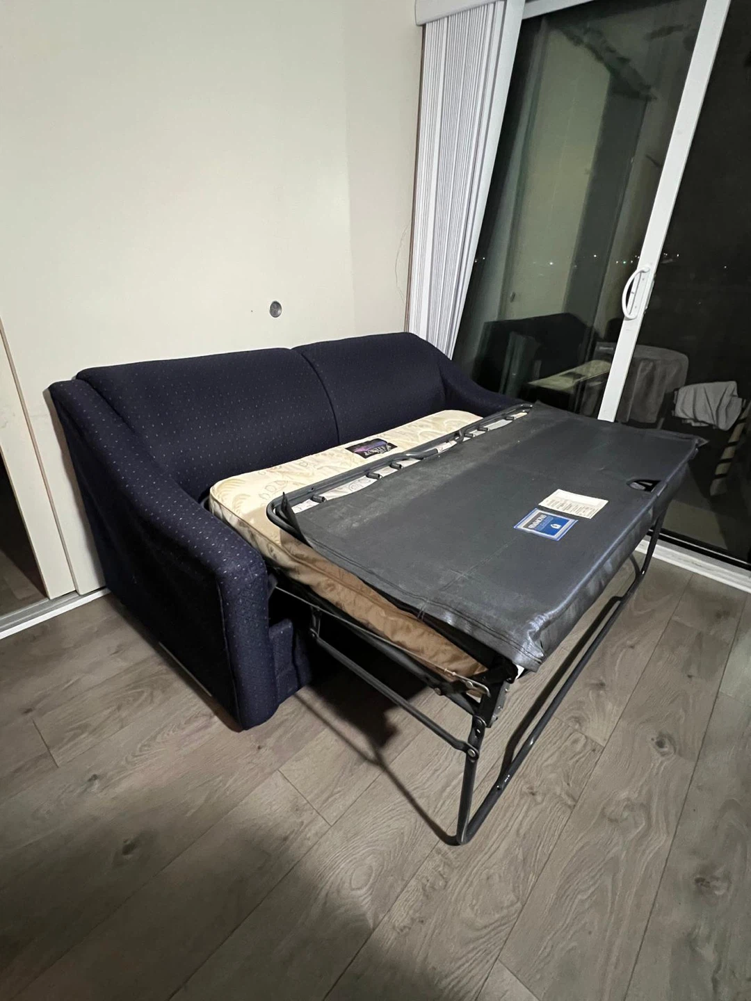 Sofa Bed with queen mattress - photo 3