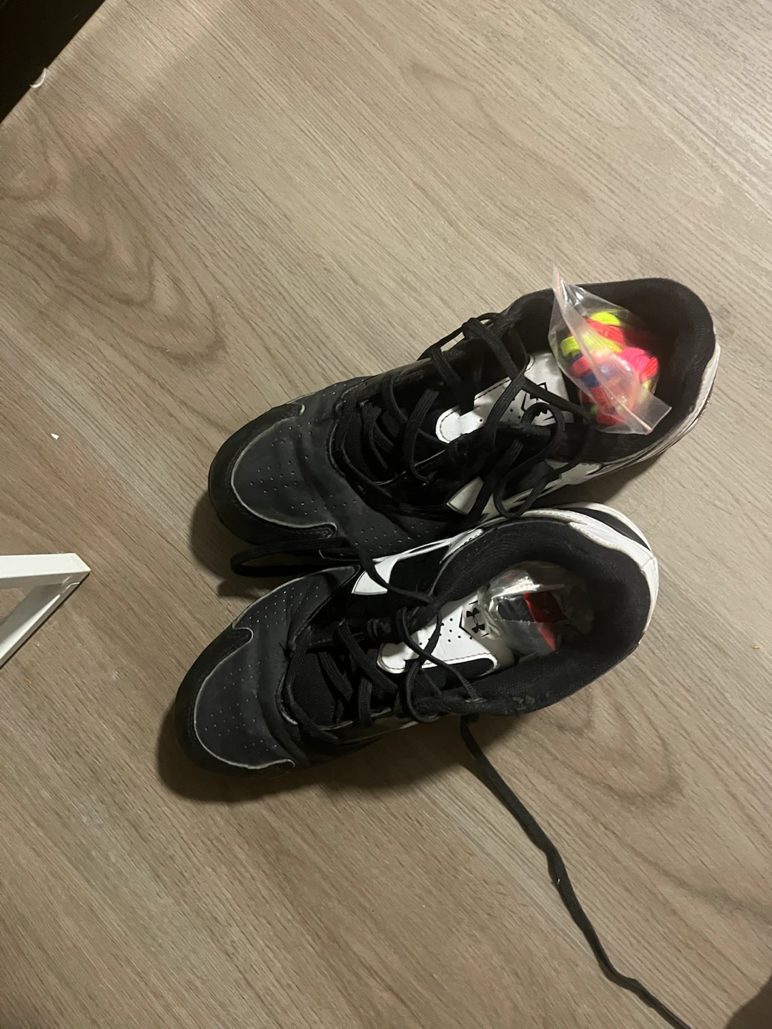 Under Armour Cleats size 8
