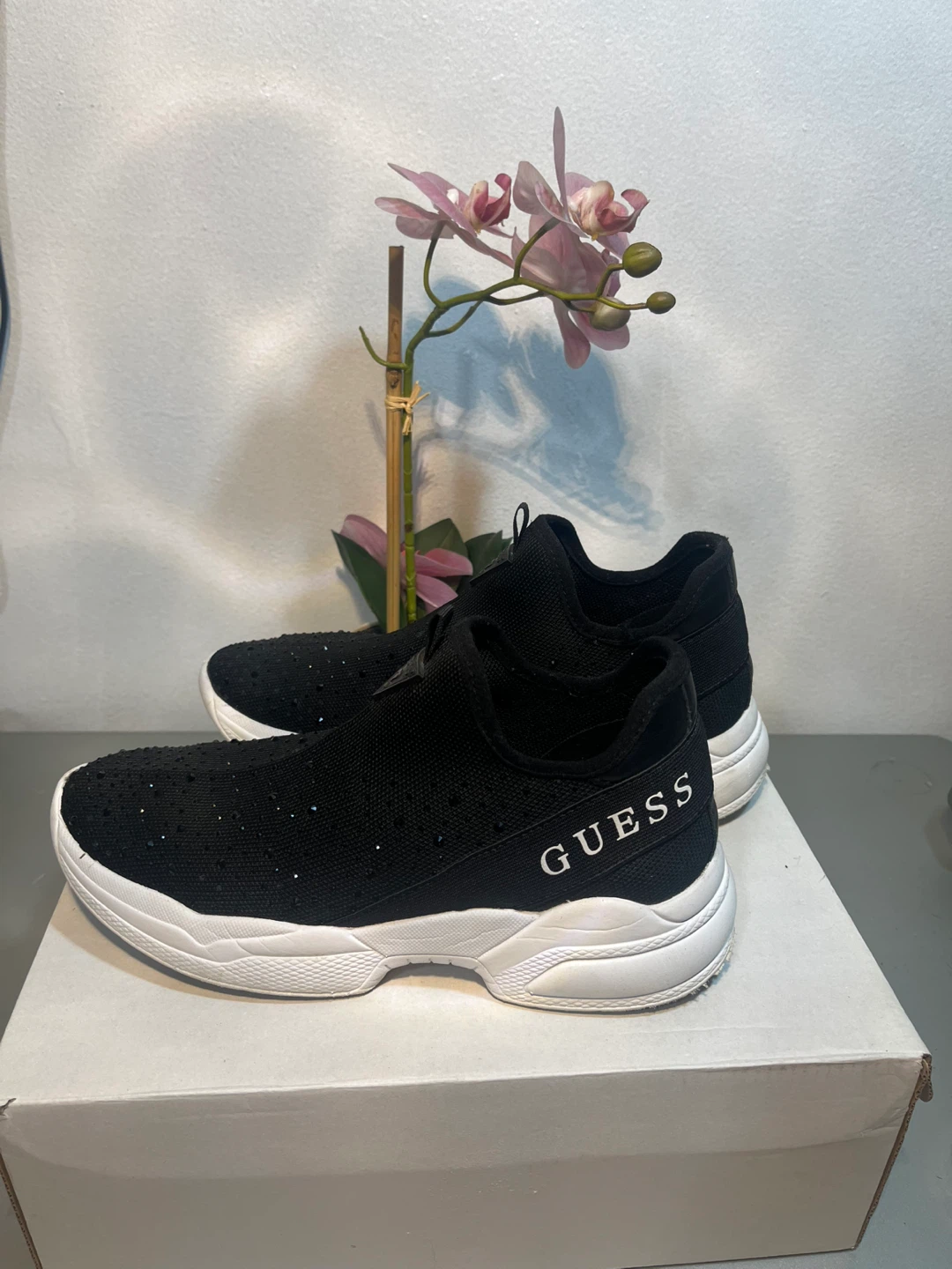 Guess Black Slip-On Sneakers size 8 woman - photo 3