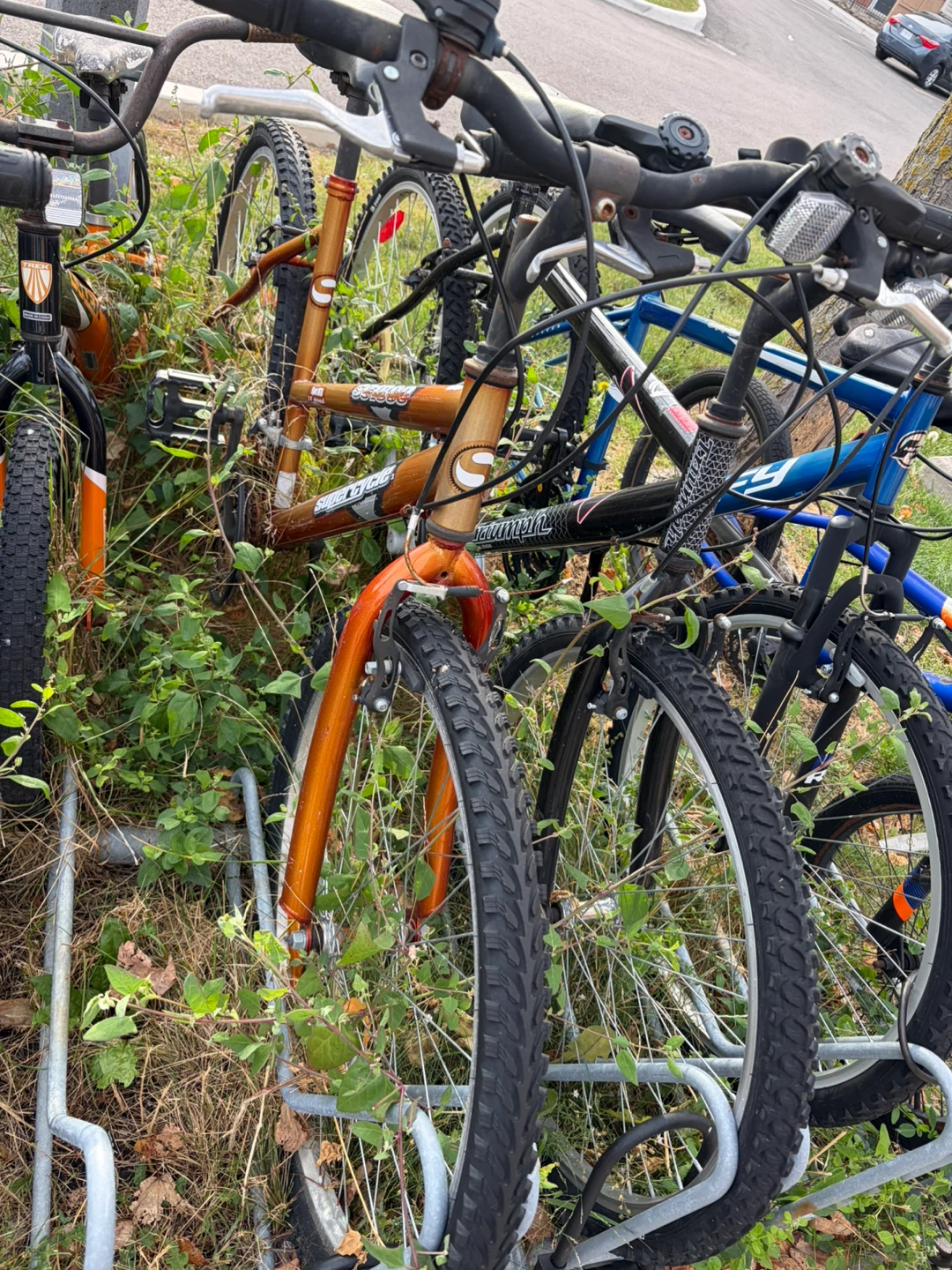 Supercycle Sport MTB 18-Speed Bike - photo 2