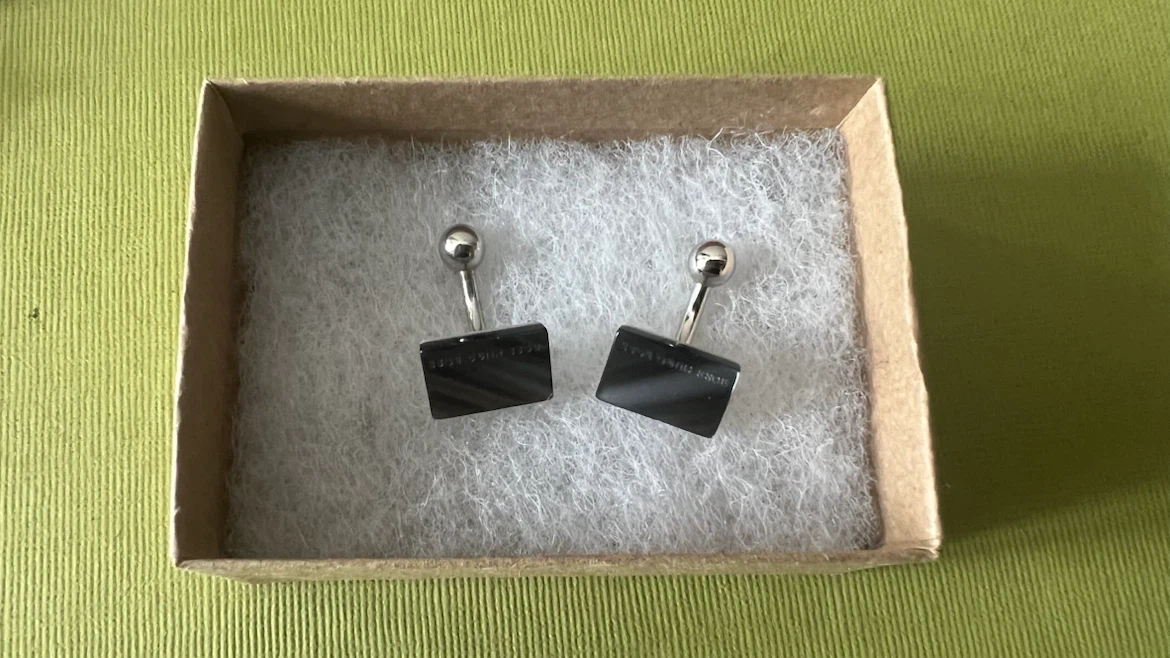Men’s Fashion Mother of Pearl Cufflinks - photo 2