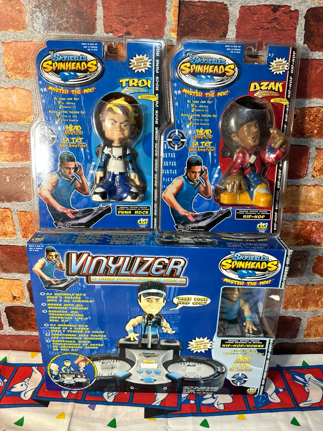 DJ Skribble's Spinheads Vinylizer and Figures