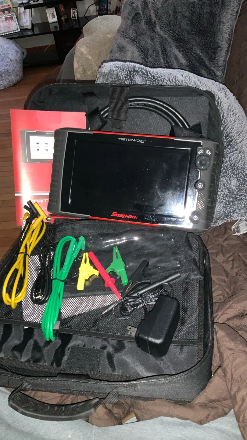 Snap-on TRITON-D10 Diagnostic Scan Tool - photo 2