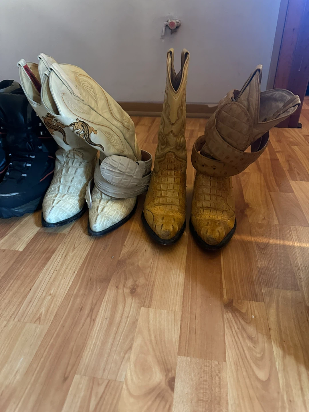 3 boots pairs for sale - photo 5