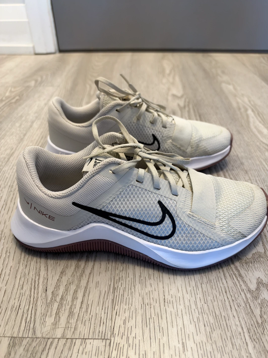*Nike Women’s MC Trainer 2 size 8 $50*