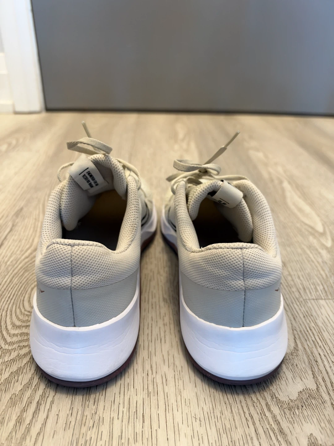 *Nike Women’s MC Trainer 2 size 8 $50* - photo 4