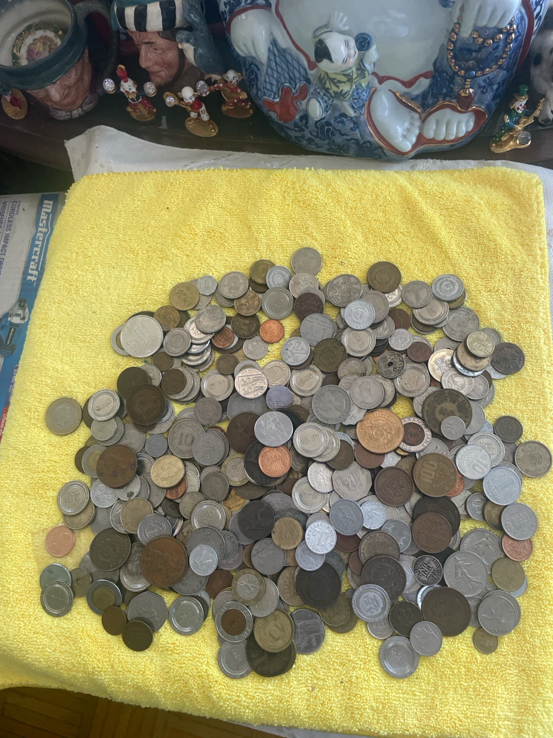 Large Collection of Assorted International Coins