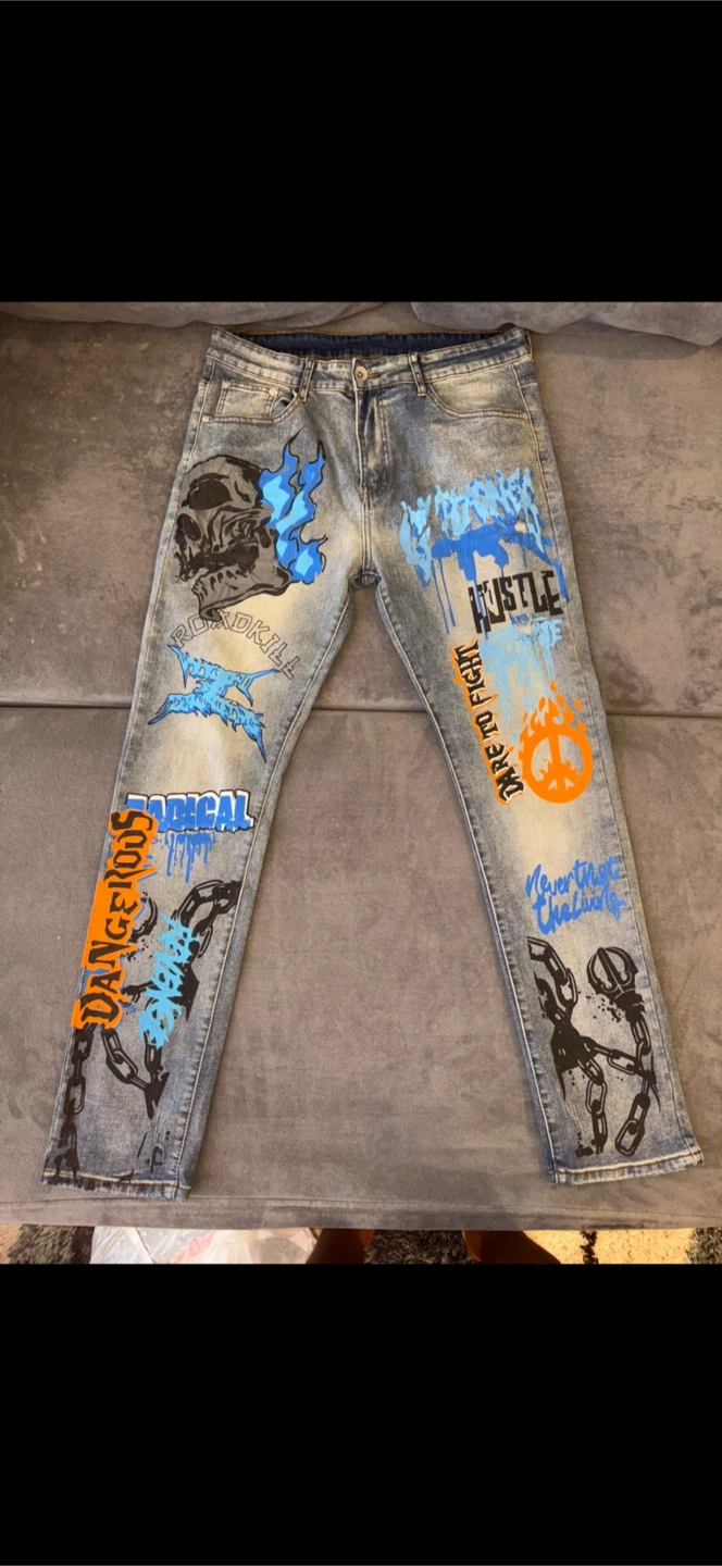 Graphic Print Light Wash Jeans Size 34