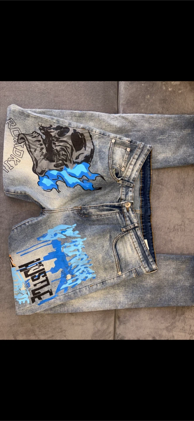 Graphic Print Light Wash Jeans Size 34 - photo 4