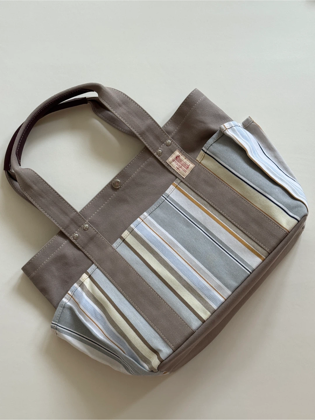 Les Toiles Du Soleil Canvas Tote Bag