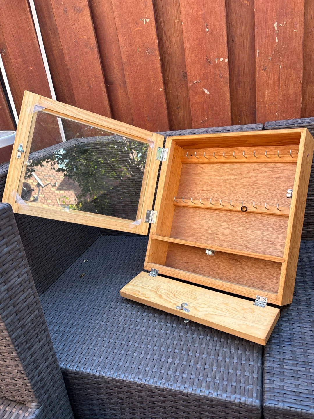 Wooden Wall-Mounted Key Cabinet - photo 2
