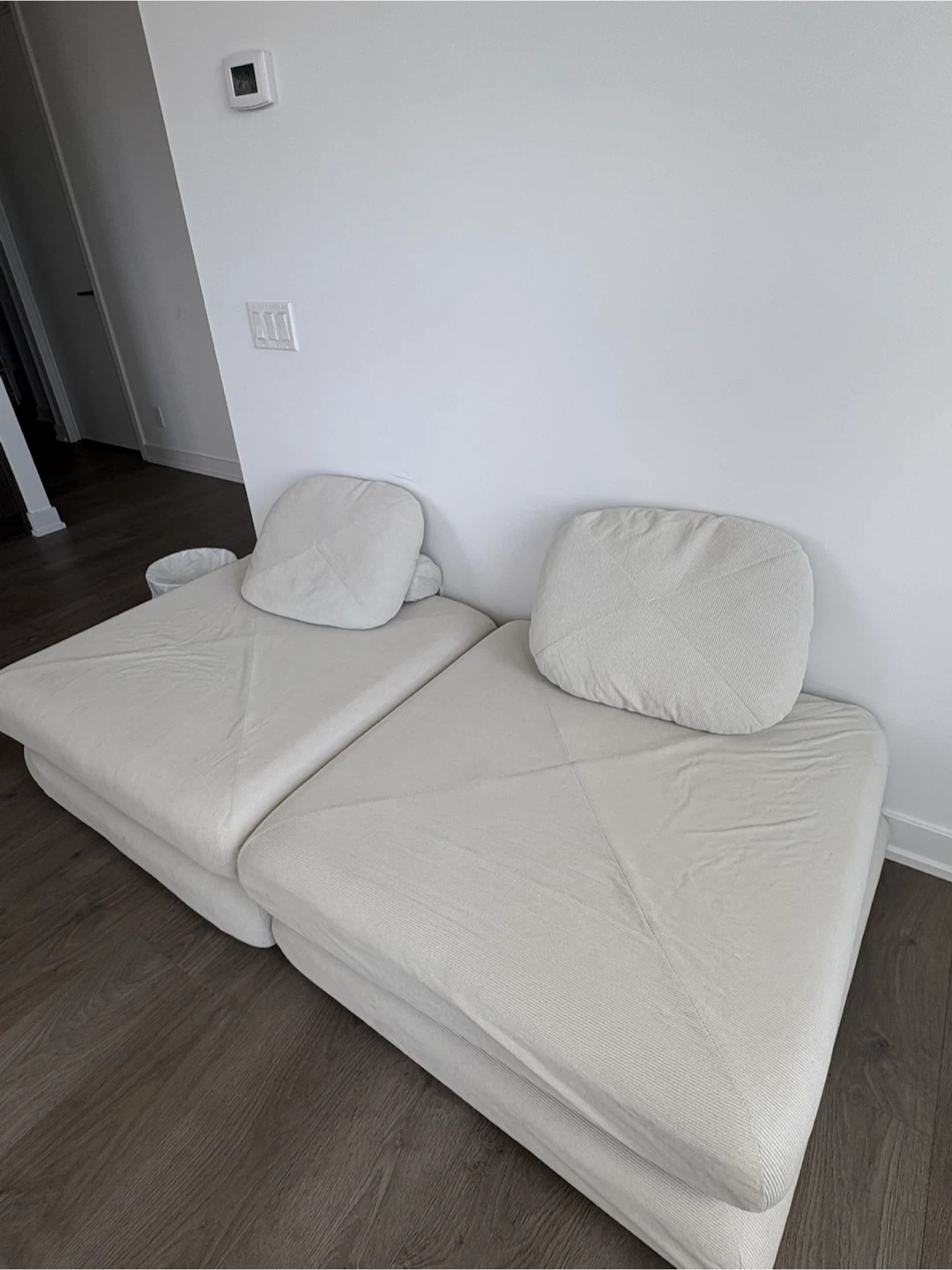 Modular Cream Lounge Seating