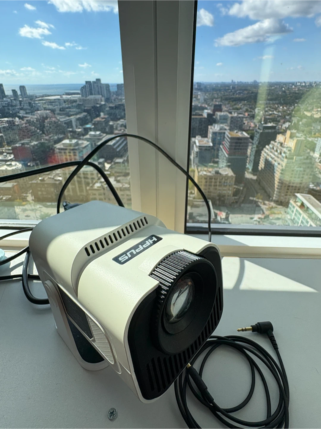 HPPUS Mini Projector White