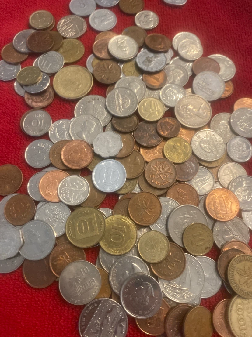 Large collection of assorted international coins - photo 4