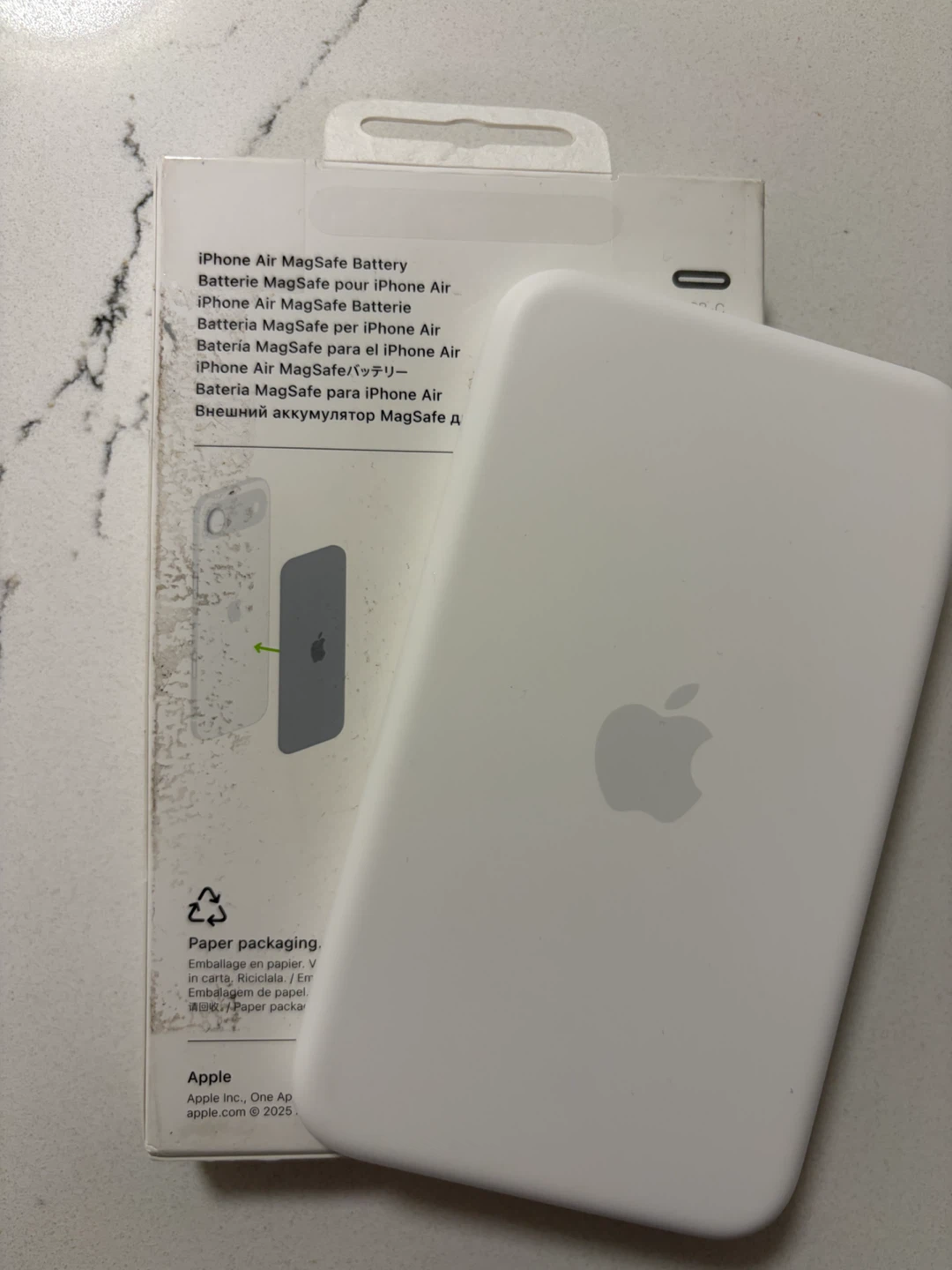 Apple MagSafe Battery Pack for iPhone Air - photo 2