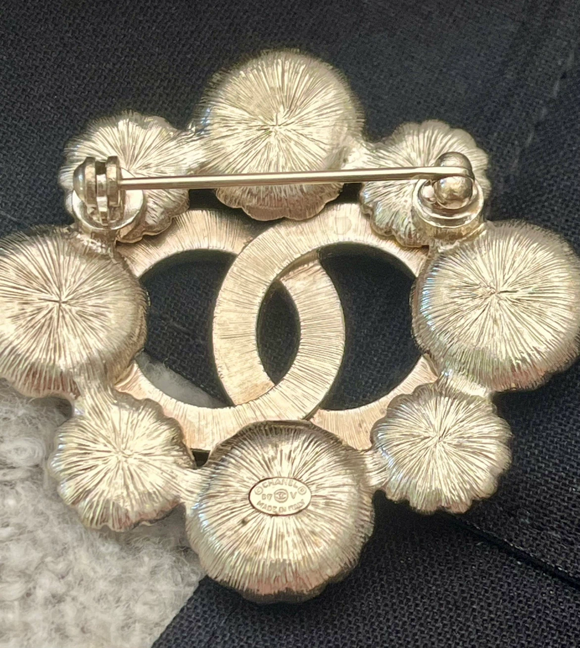Chanel brooch - photo 4