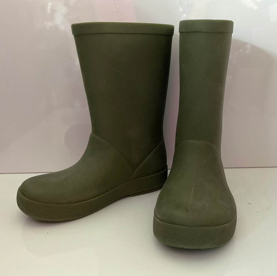 IGOR Yogi Kids Rain Boots - Olive Khaki Green (US Toddler 9)