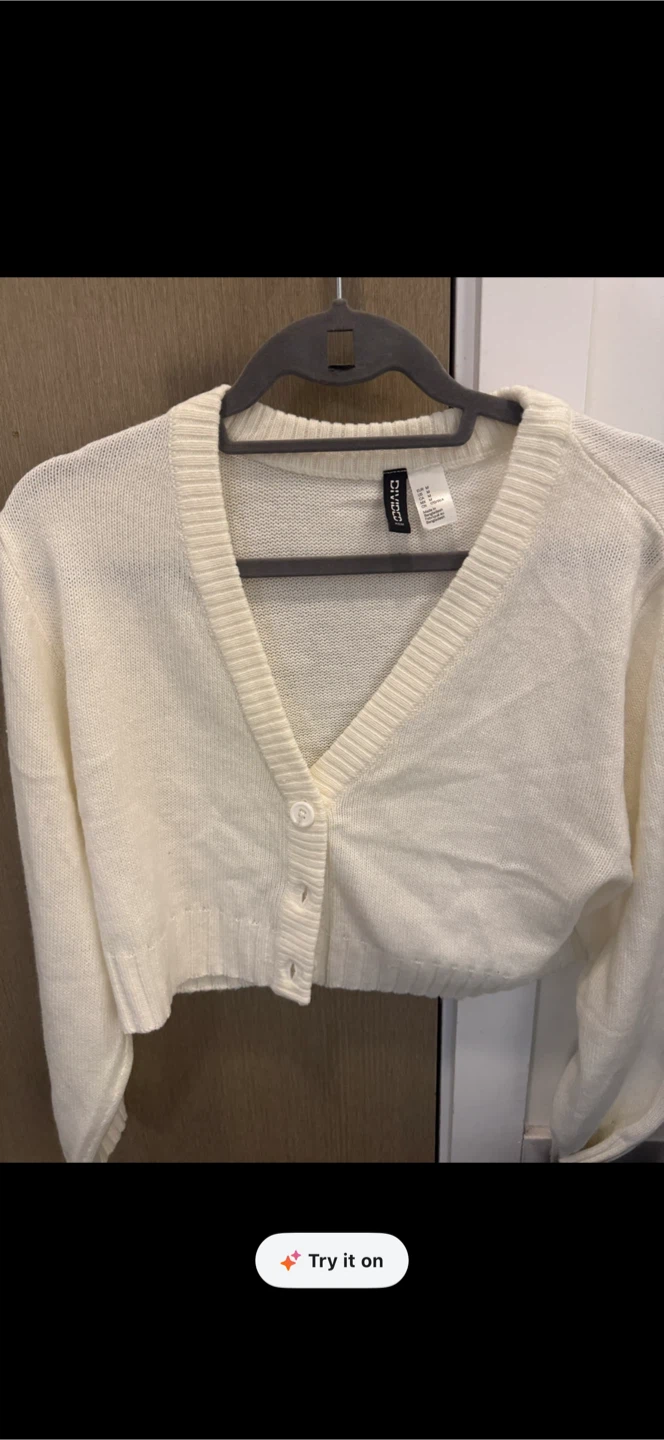 H&M White Cropped Cardigan -MEDIUM