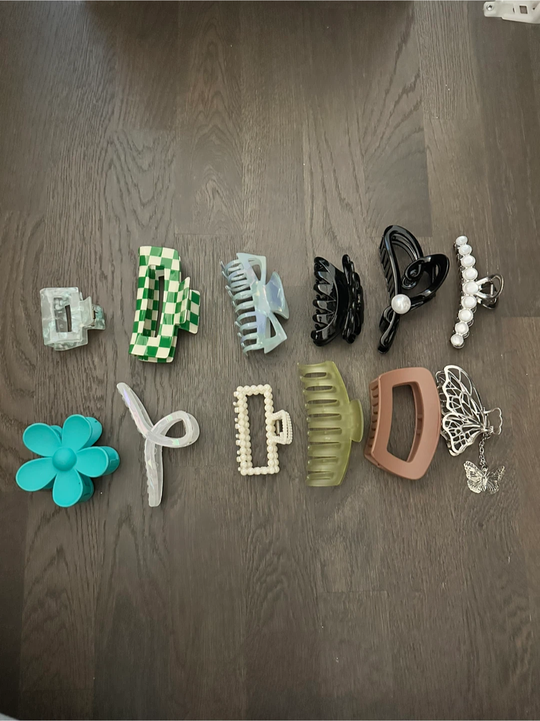 Set of 12 Assorted Hair Claw Clips