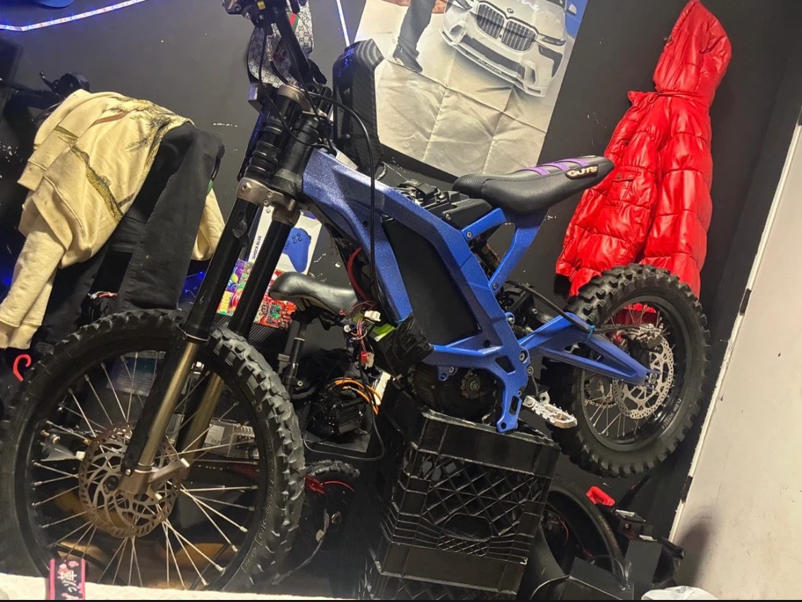 Sur-Ron Electric Dirt Bike - photo 2