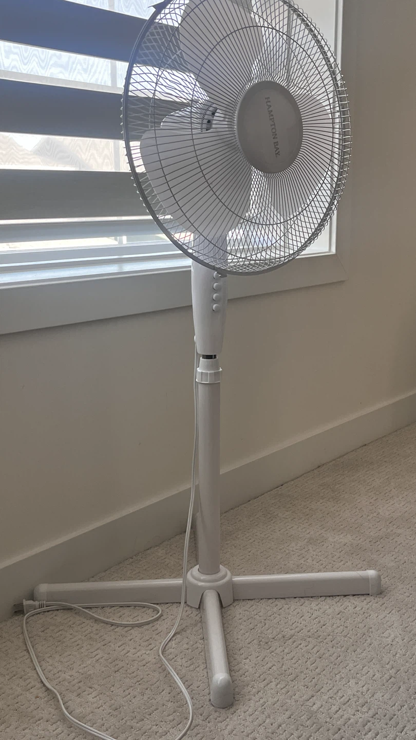 Hampton Bay Pedestal Fan - photo 2