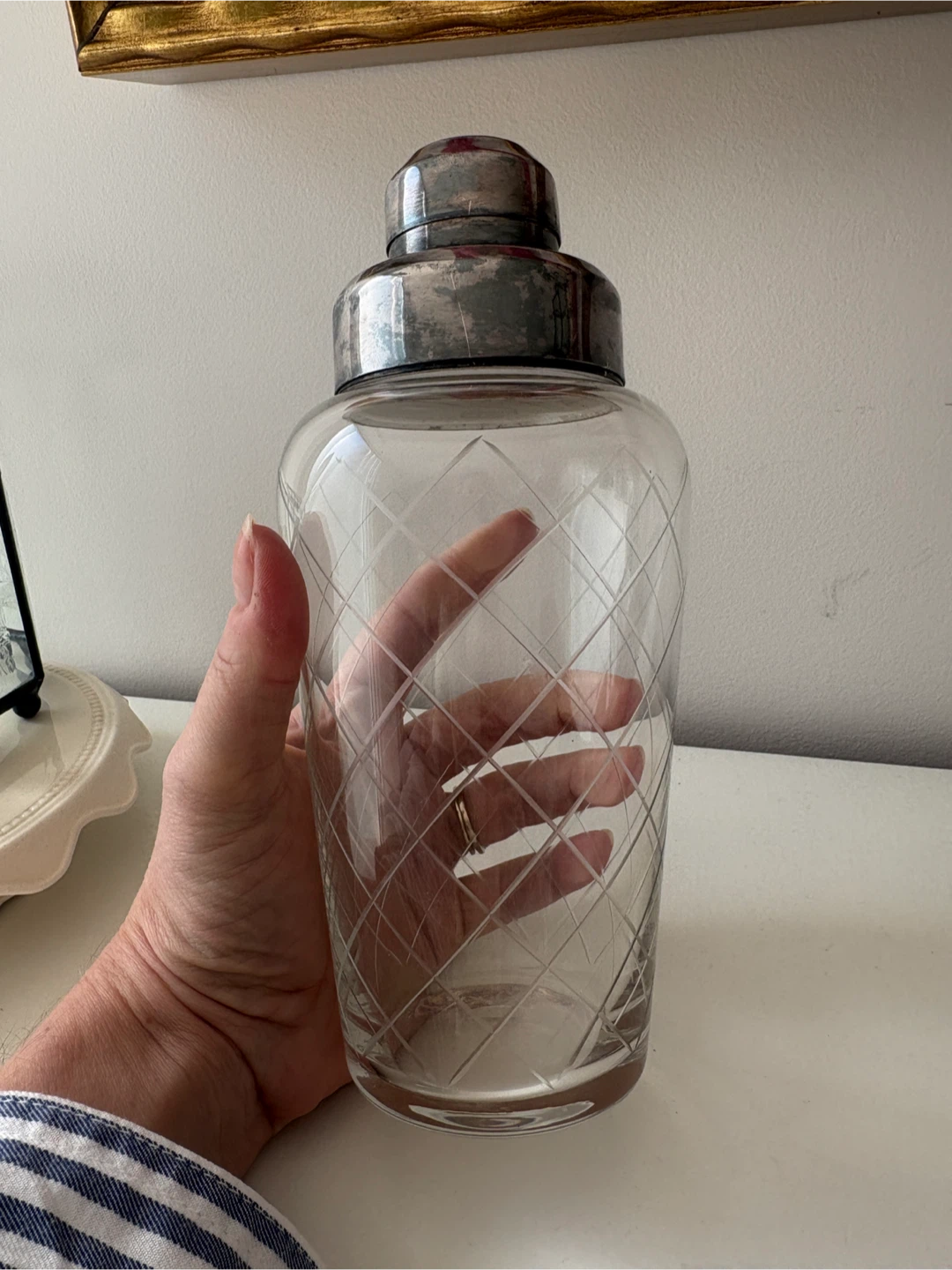Vintage Etched Glass Cocktail Shaker - photo 2