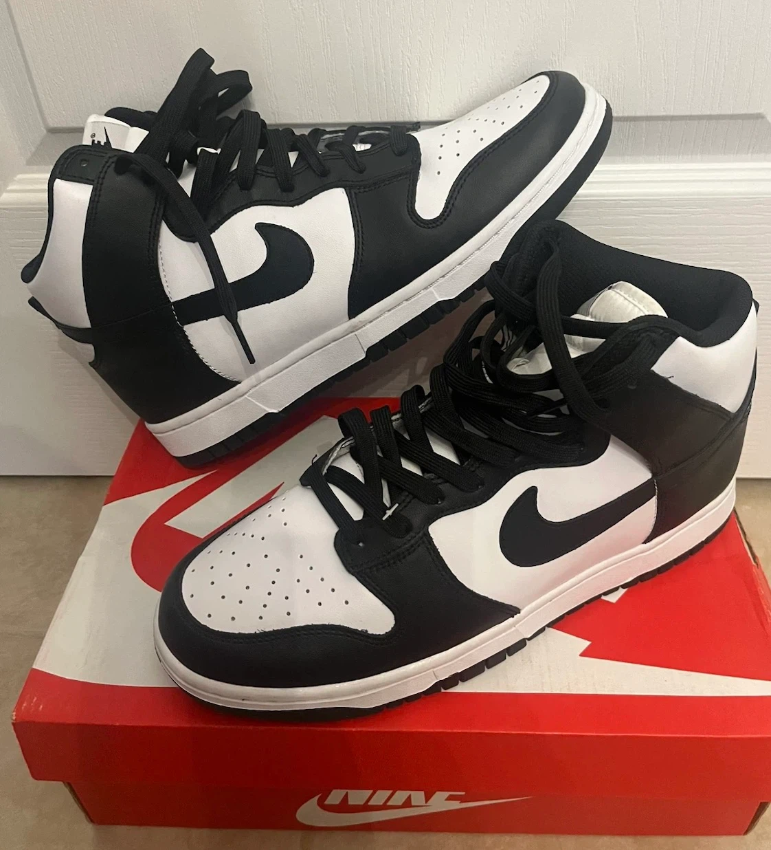 Nike Dunks Men’s 9.5 Shoes Brand New with Box