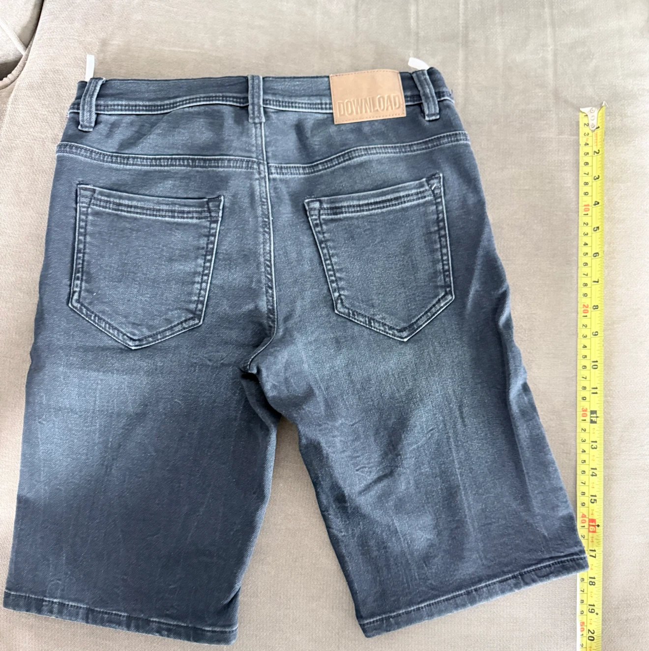 C&A Jog women’s Denim Shorts Size Small - photo 5