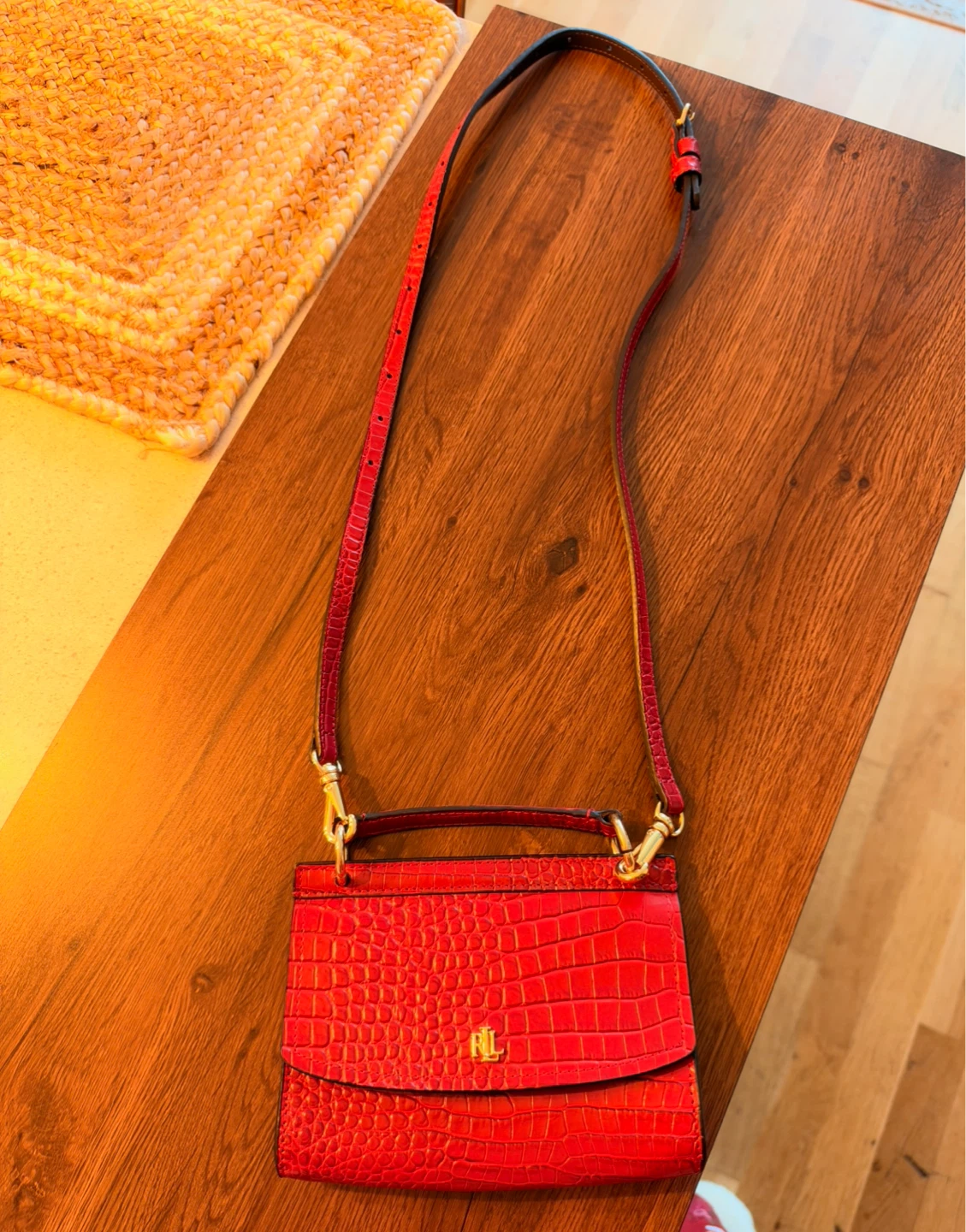 Lauren Ralph Lauren Fall 19 Leather Handbag/Red/Croc-Embossed