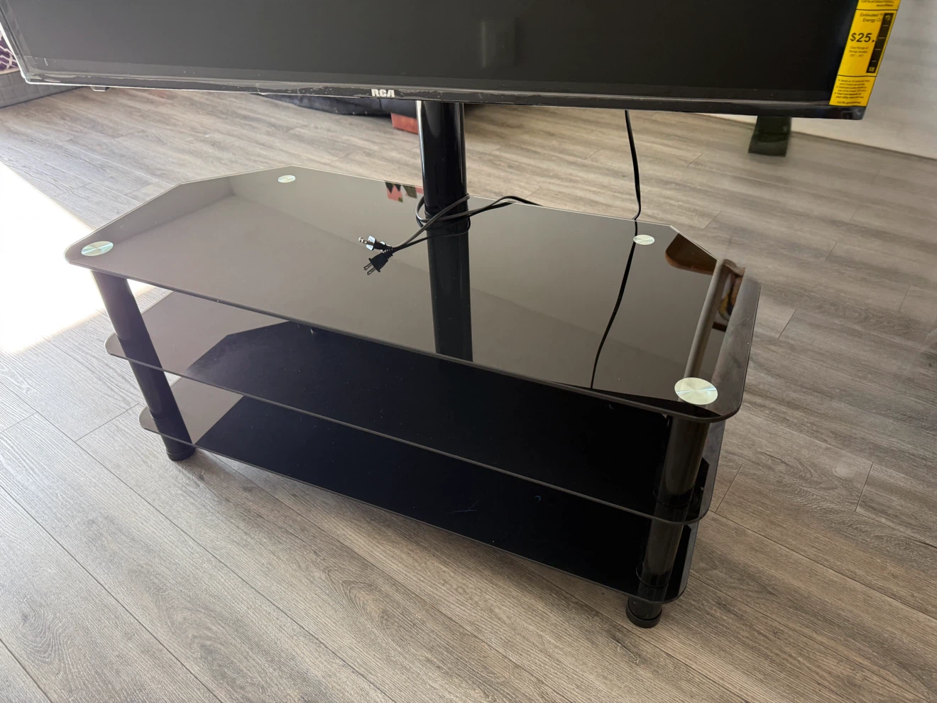 50" RCA Android TV 4K HDR - Smart TV along with TV stand - photo 3
